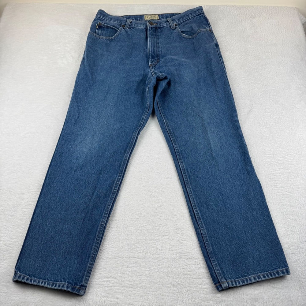 LL Bean Classic Fit Jeans Mens 35x29 Blue Straight Leg Medium Wash 100% Cotton